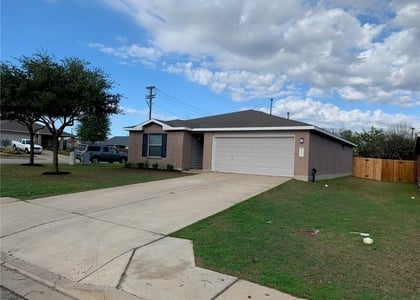 144 Star Of Texas Dr - Photo 1