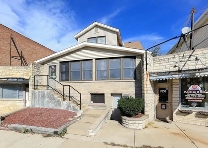 7050 W Higgins Avenue - Photo 1