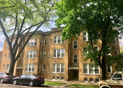 2540 W Thorndale Avenue - Photo 1