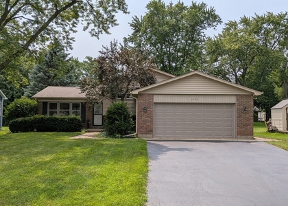 1707 Cherrywood Lane - Photo 1
