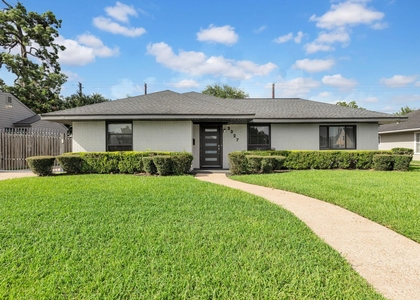 3327 Wentworth Street - Photo 1