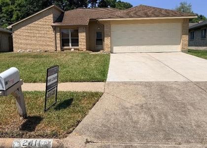 2411 Woodwind Rd - Photo 1