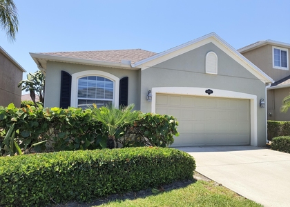 490 Bismarck Way - Photo 1