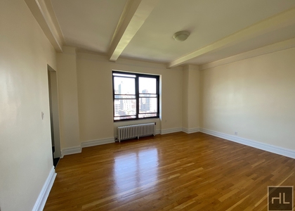 Second Avenue - Photo 1