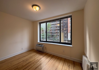 1 Avenue - Photo 1