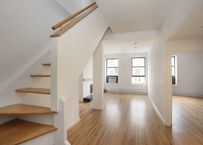 Sixth Avenue - Photo 1