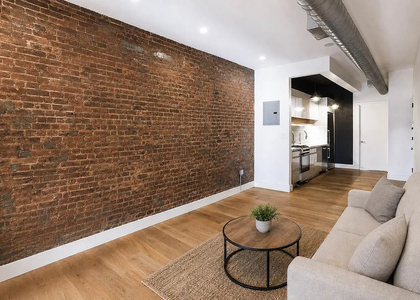 578 Union Street - Photo 1