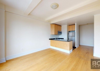 Second Avenue - Photo 1