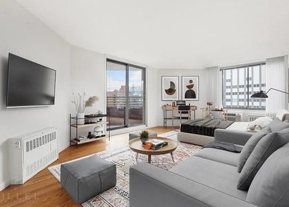 Second Avenue - Photo 1