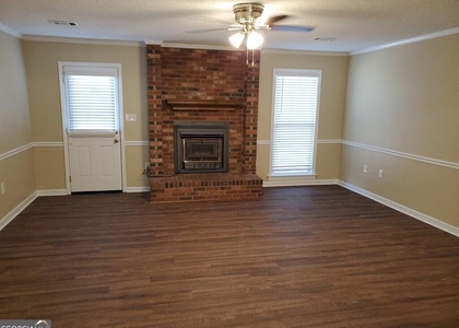 104 Mockingbird Drive - Photo 1