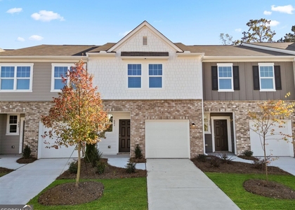 541 Magnolia Circle - Photo 1