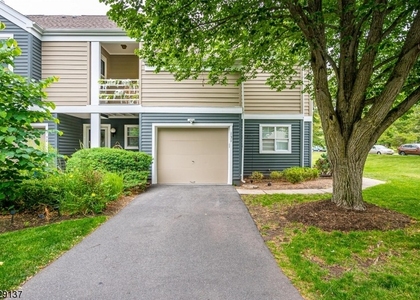 131 Bonney Ct - Photo 1