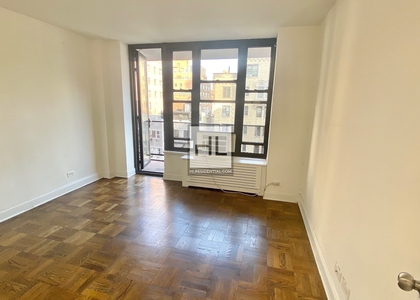 East 35 Street - Photo 1