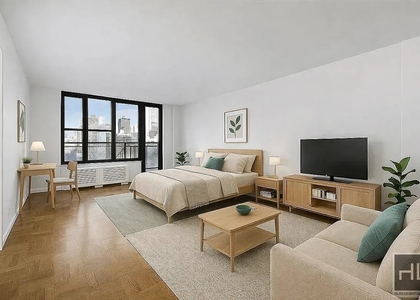 East 35 Street - Photo 1