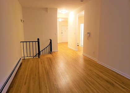 West 52nd Street - Photo 1