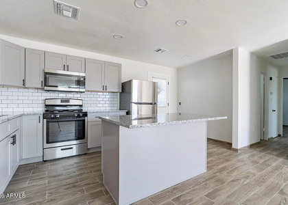37 E El Parque Drive - Photo 1