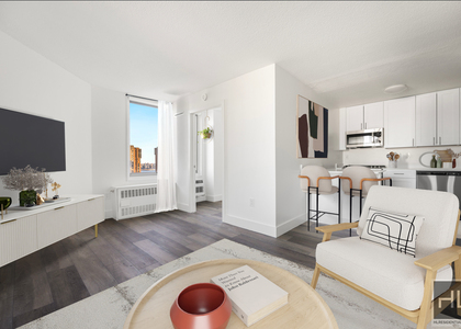 Second Avenue - Photo 1