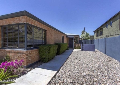 830 N 6th Avenue - Photo 1