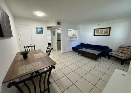 811 Se 16th Street - Photo 1
