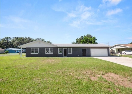 5134 Harvard Street W - Photo 1