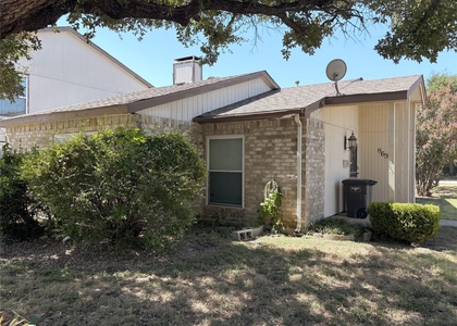 8637 N Normandale Street - Photo 1