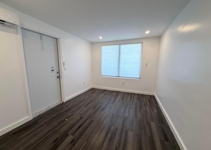 4917 Sw 43rd Terrace - Photo 1
