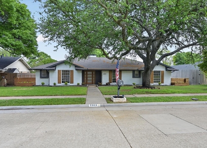 2313 Claridge Circle - Photo 1