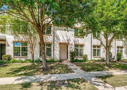 809 Milton Way - Photo 1