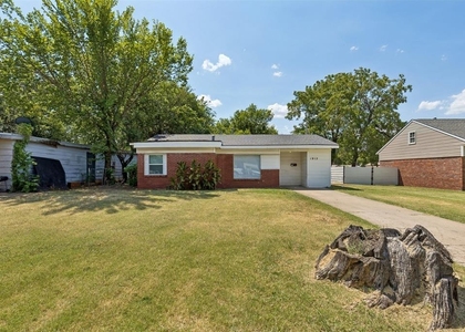 1913 Elm Drive - Photo 1