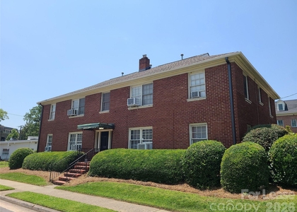 523 Willoughby Street - Photo 1