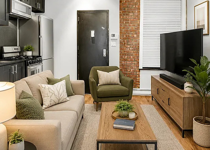 15 West 103rd Street - Photo 1