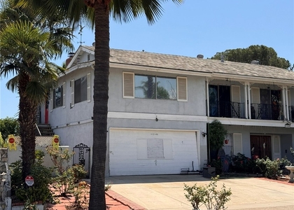 1108 W Las Palmas - Photo 1