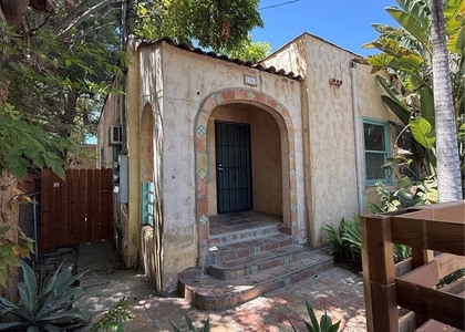 1347 N Citrus - Photo 1