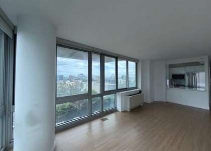Center Boulevard - Photo 1