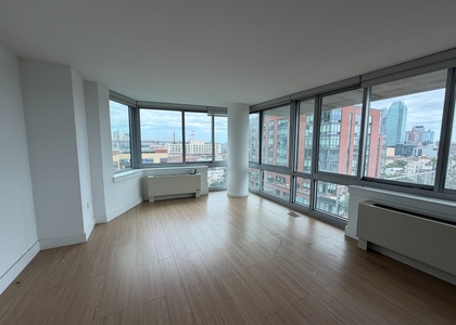 Center Boulevard - Photo 1