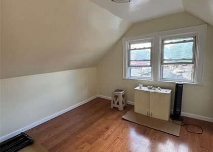 171-30 111th Avenue - Photo 1