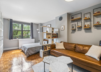 222 W 14th Street - Photo 1