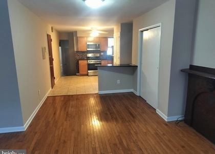 1622 E Passyunk Avenue - Photo 1