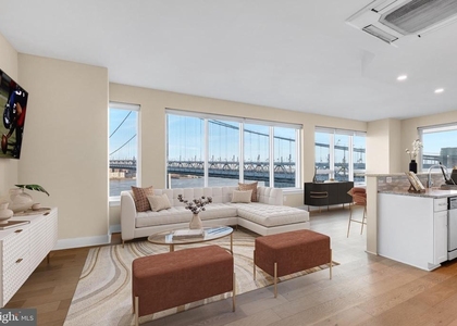 235 N Columbus Boulevard - Photo 1