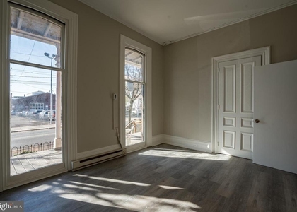 529 King Street - Photo 1