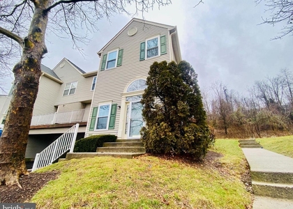 475 Stoneglen Street - Photo 1