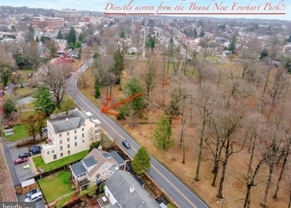 605 W Miner Street - Photo 1