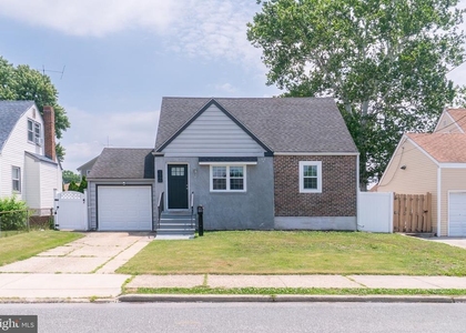 1129 Jefferson Avenue - Photo 1
