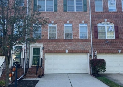 2449 Ogden Square - Photo 1