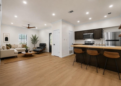 1307 Kinney Ave - Photo 1