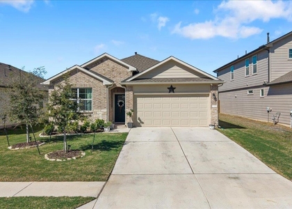 112 Rainmaker Cv - Photo 1
