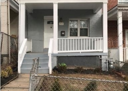 4234 4234 Place Ne - Photo 1