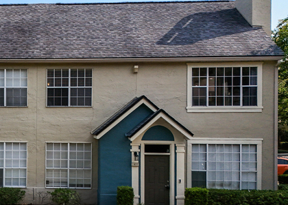 13703 Richmond Park Drive - Photo 1