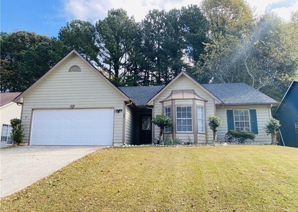 695 Paris Drive - Photo 1