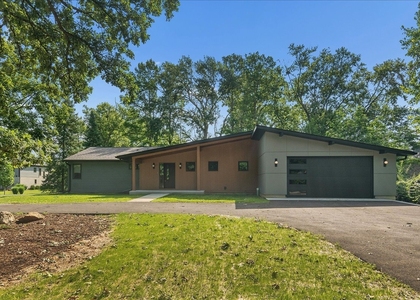 12405 S 75th Avenue - Photo 1